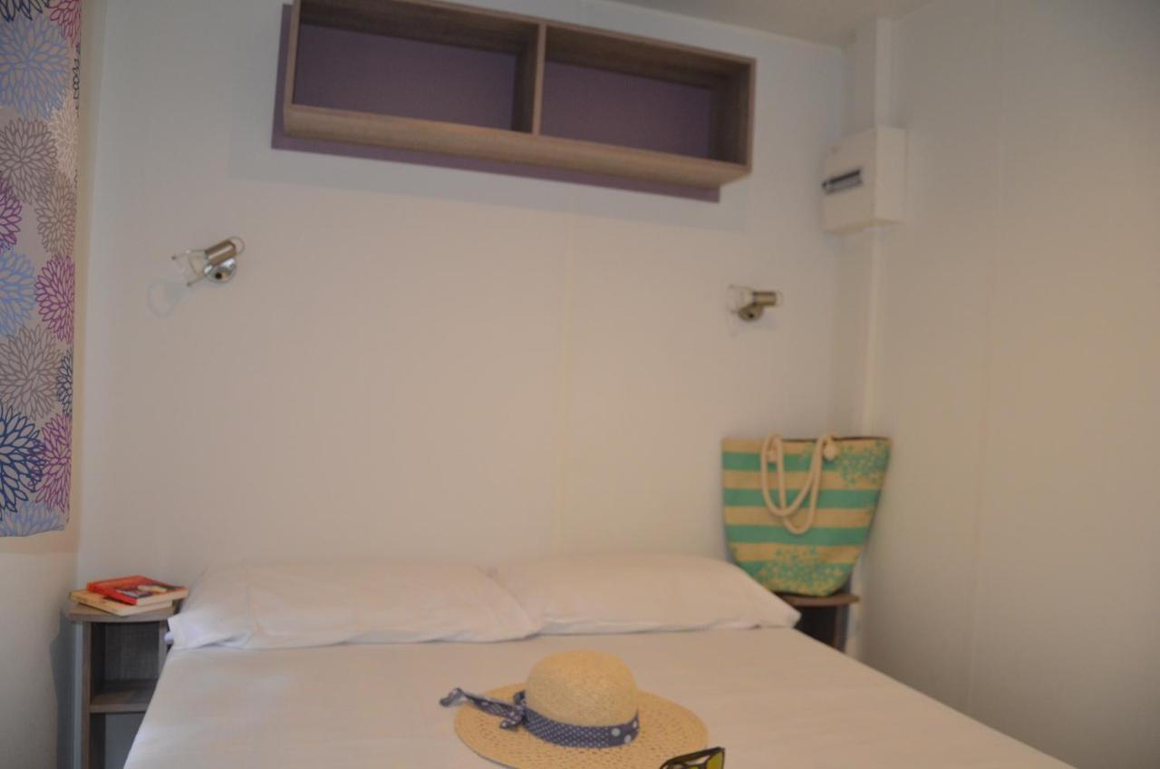 Happy Camp Mobile Homes In Camping Senia Cala Canyelles Lloret de Mar Dış mekan fotoğraf